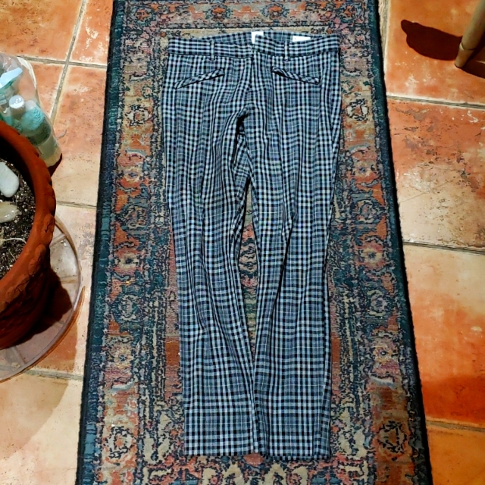 Gap black and white plaid pants